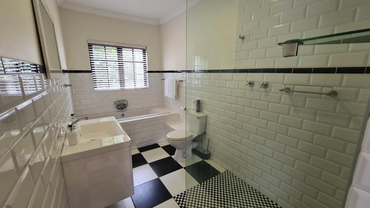 Hathaway Guest House イースト・ロンドン エクステリア 写真